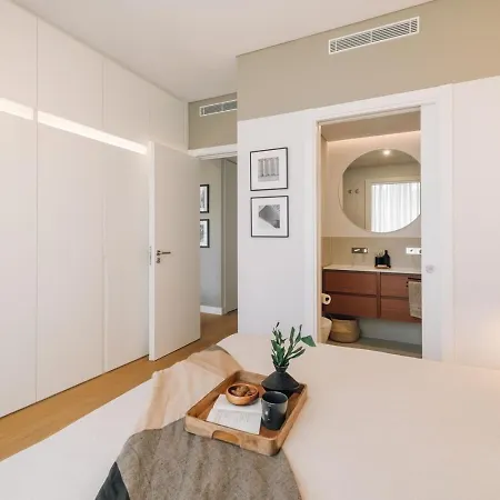 Carvalhal - 2 Bedrooms And Pool In Avenidas Novas * Lisbona