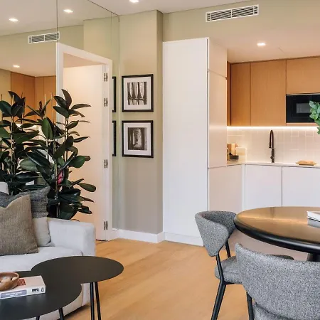 Carvalhal - 2 Bedrooms And Pool In Avenidas Novas Apartmán Lisboa