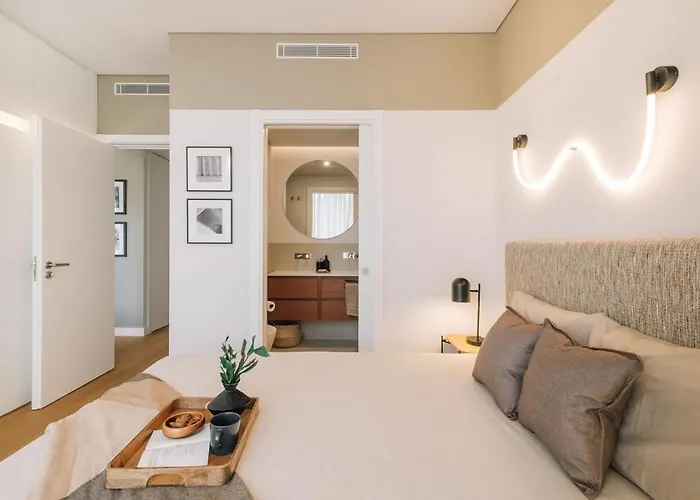 Carvalhal - 2 Bedrooms And Pool In Avenidas Novas *