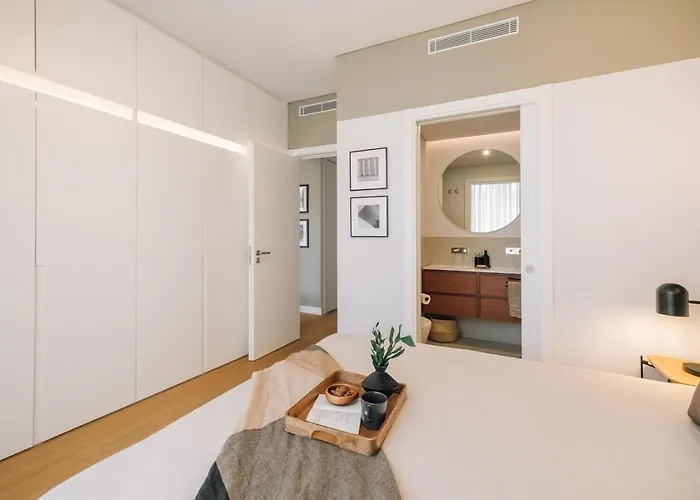 Carvalhal - 2 Bedrooms And Pool In Avenidas Novas * Lisboa